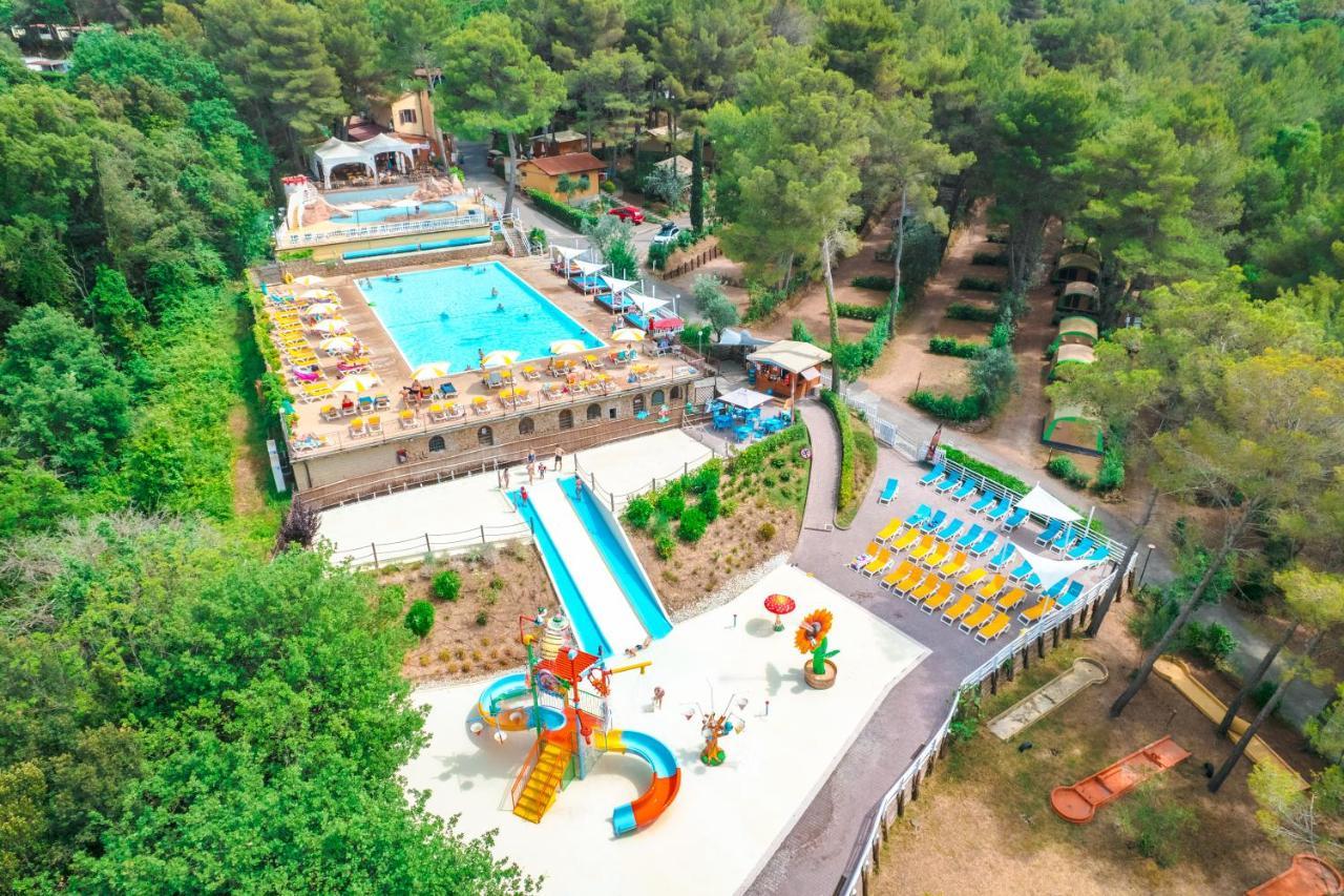 Le Pianacce Camping Village カスタニェート・カルドゥッチ エクステリア 写真