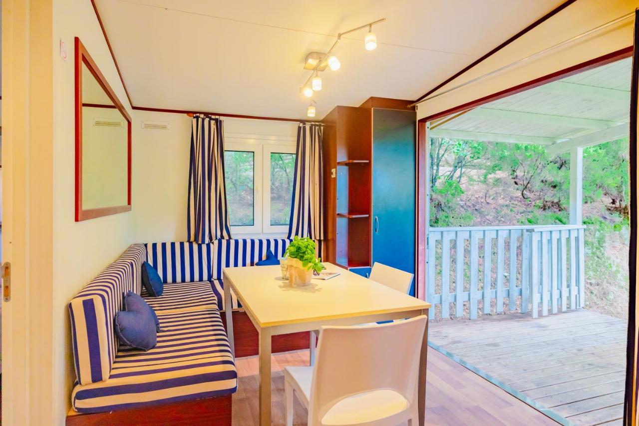 Le Pianacce Camping Village カスタニェート・カルドゥッチ エクステリア 写真
