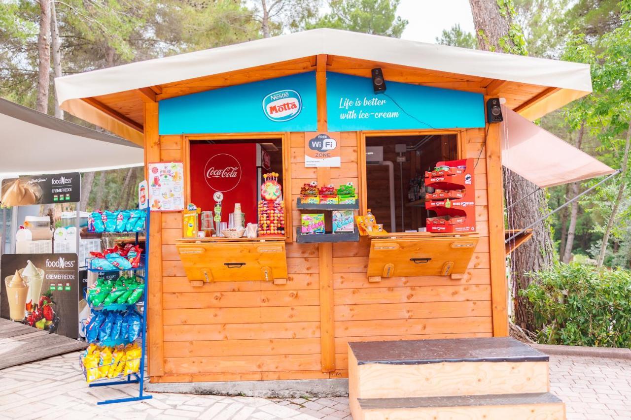Le Pianacce Camping Village カスタニェート・カルドゥッチ エクステリア 写真