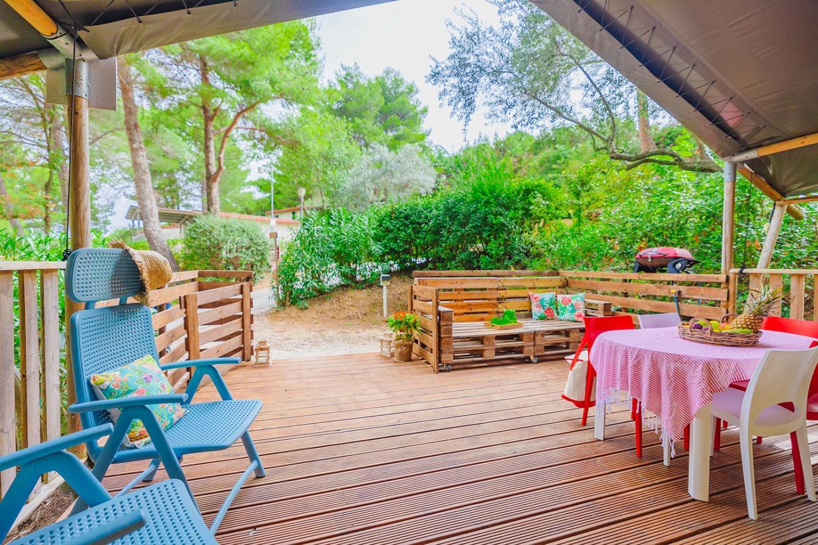 Le Pianacce Camping Village カスタニェート・カルドゥッチ エクステリア 写真